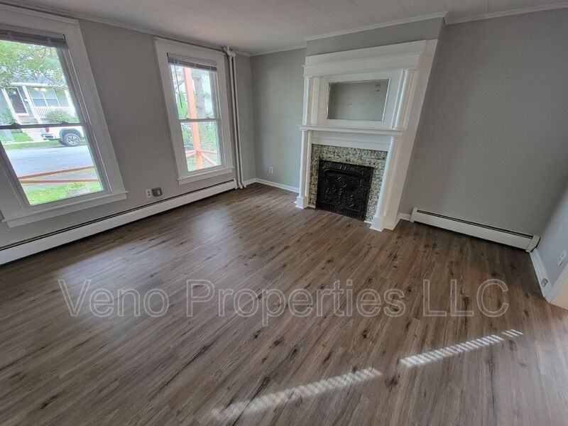 1813 3rd Ave #1 - Photo 6 of 24