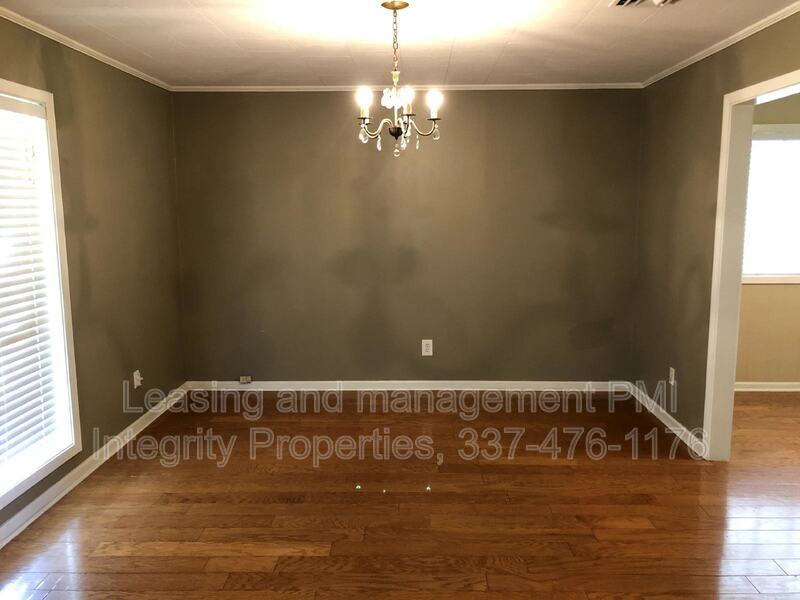 310 S Audubon Blvd - Photo 5 of 18