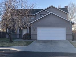 featured image of 944 Northwest Oak Place