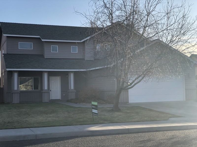 944 Nw Oak Pl - Photo 2 of 50