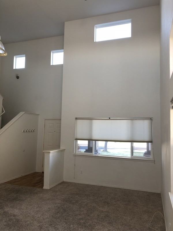 944 Nw Oak Pl - Photo 3 of 50