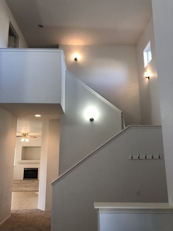 944 Nw Oak Pl - Photo 5 of 50