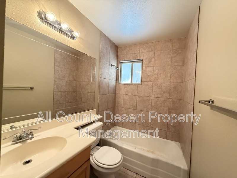 43714 Aztec St - Photo 7 of 14