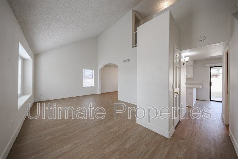 7946 West Oregon Avenue - Photo 3 of 21