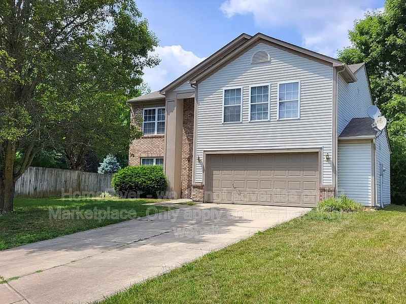 4324 Blue Spruce Ct - Photo 2 of 15