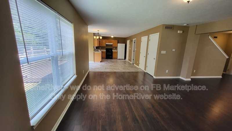 4324 Blue Spruce Ct - Photo 4 of 15