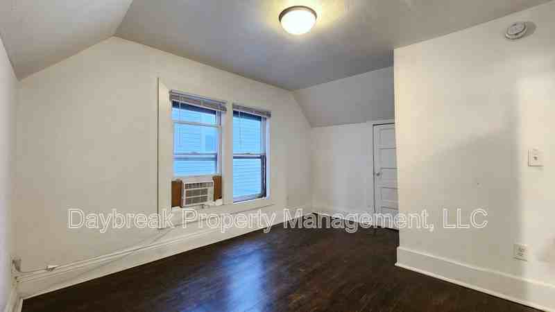 6 11th St S - Photo 5 of 12