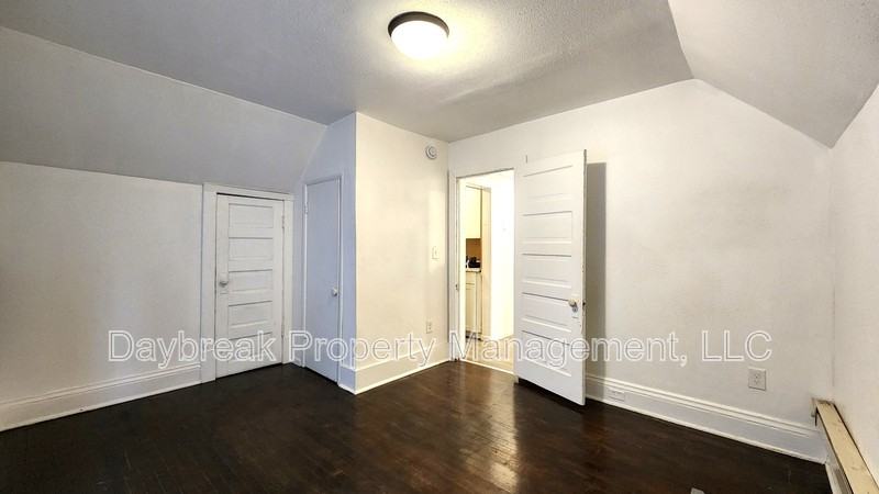 6 11th St S - Photo 6 of 12