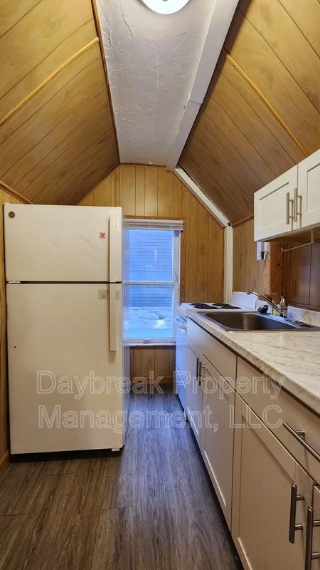 6 11th St S - Photo 7 of 12