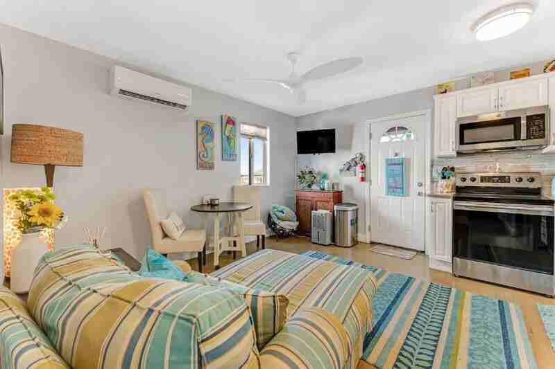 116 S Grandview Ave #B - Photo 3 of 17