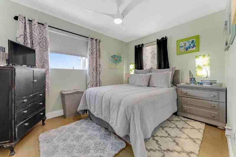 116 S Grandview Ave #B - Photo 4 of 17