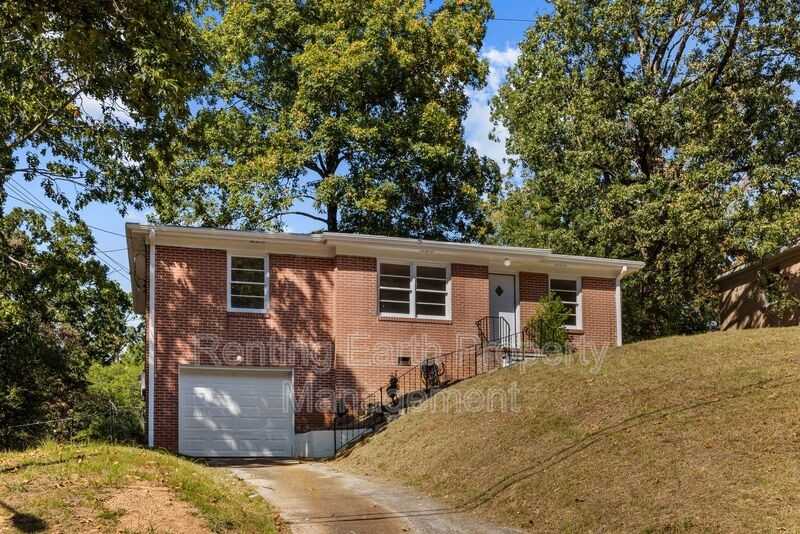 1016 Belle Meade Dr - Photo 2 of 16