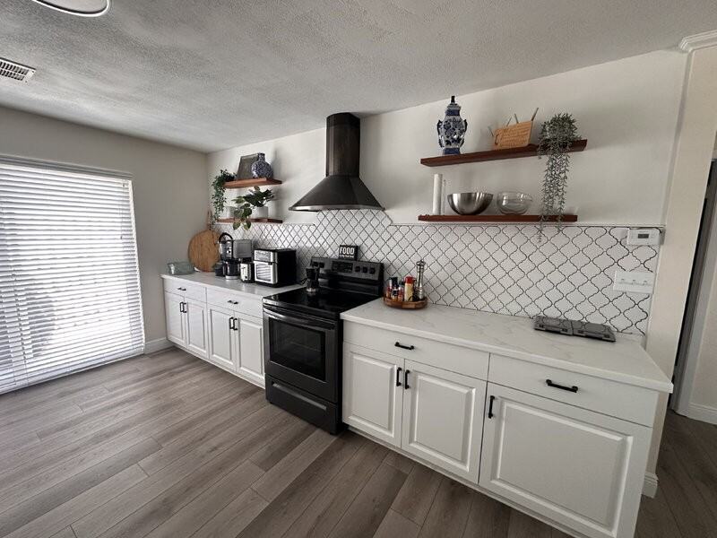 2563 S Peninsula Dr - Photo 7 of 20