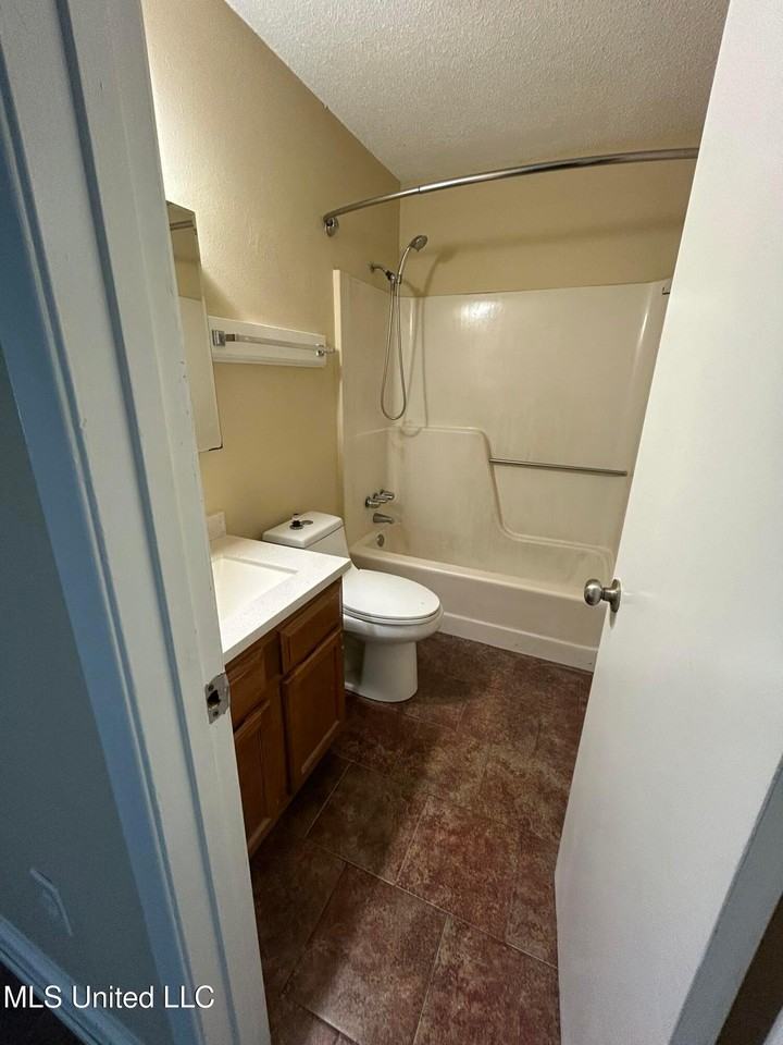 3403 54th Avenue - Photo 3 of 4