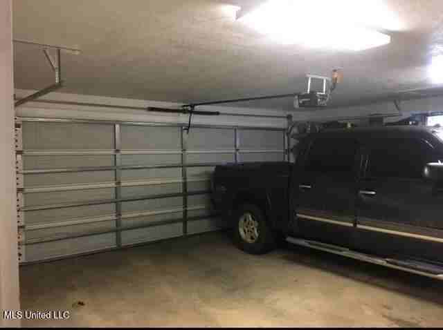 1029 Antler Dr - Photo 2 of 11