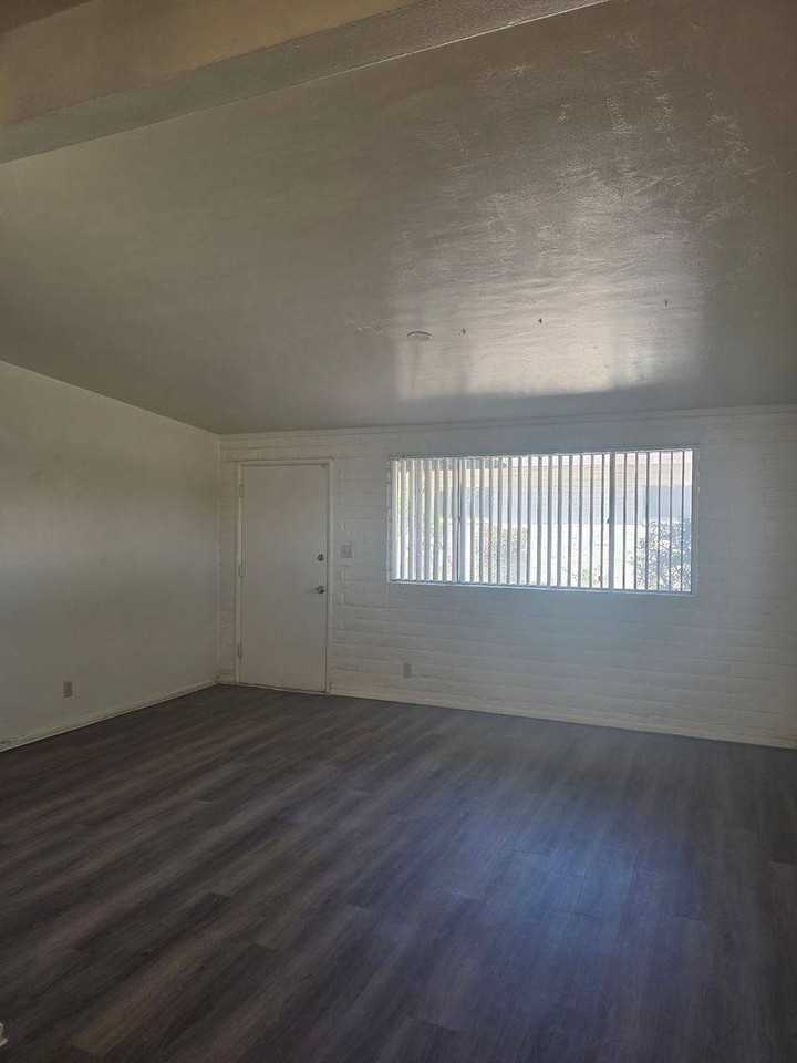 3501 E 3rd St #A - Photo 3 of 10