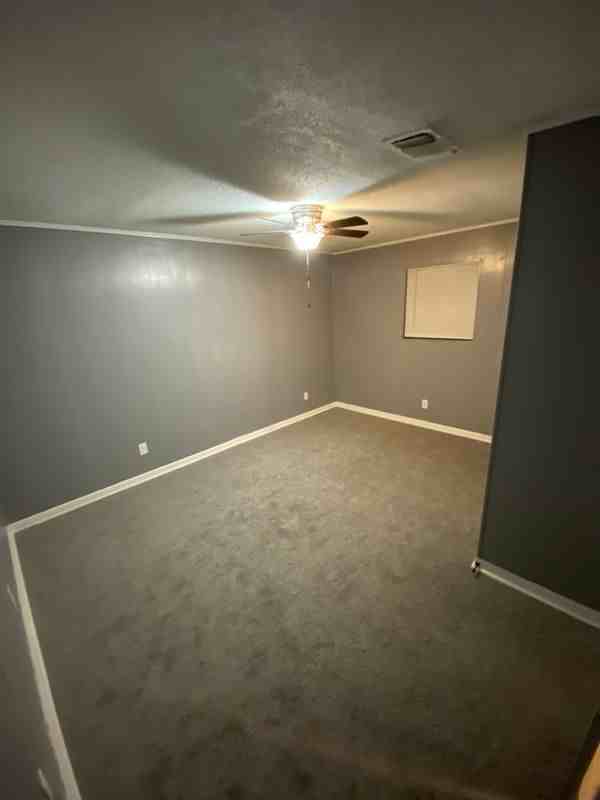 2409 S Cypress St - Photo 5 of 7