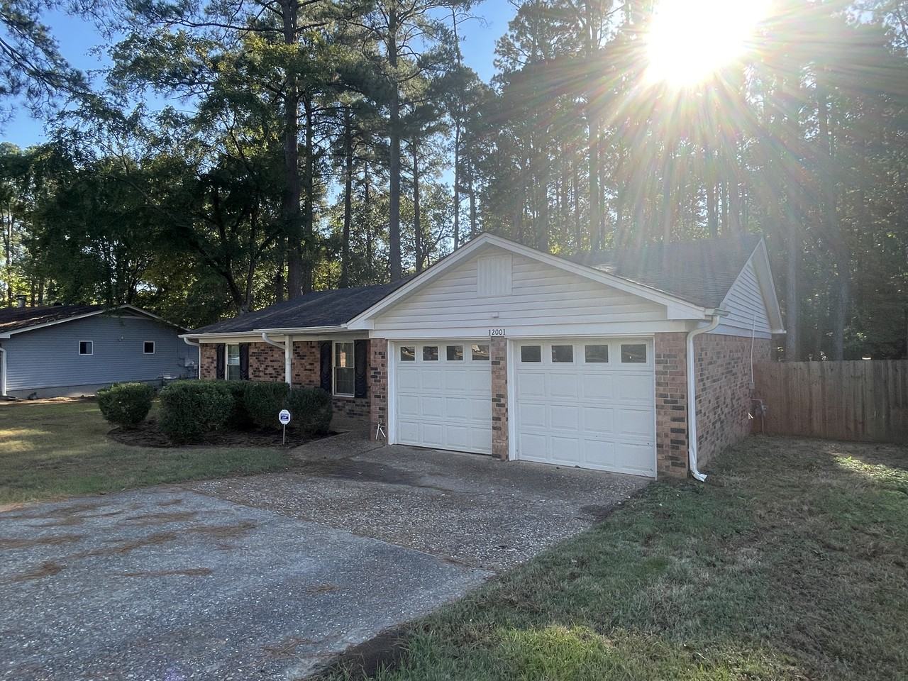 12001 Lemoncrest Lane - Photo 2 of 14