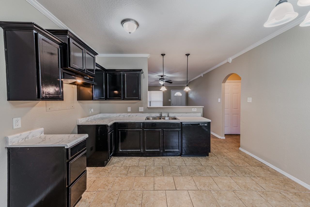 116 Meadow Dr - Photo 7 of 14