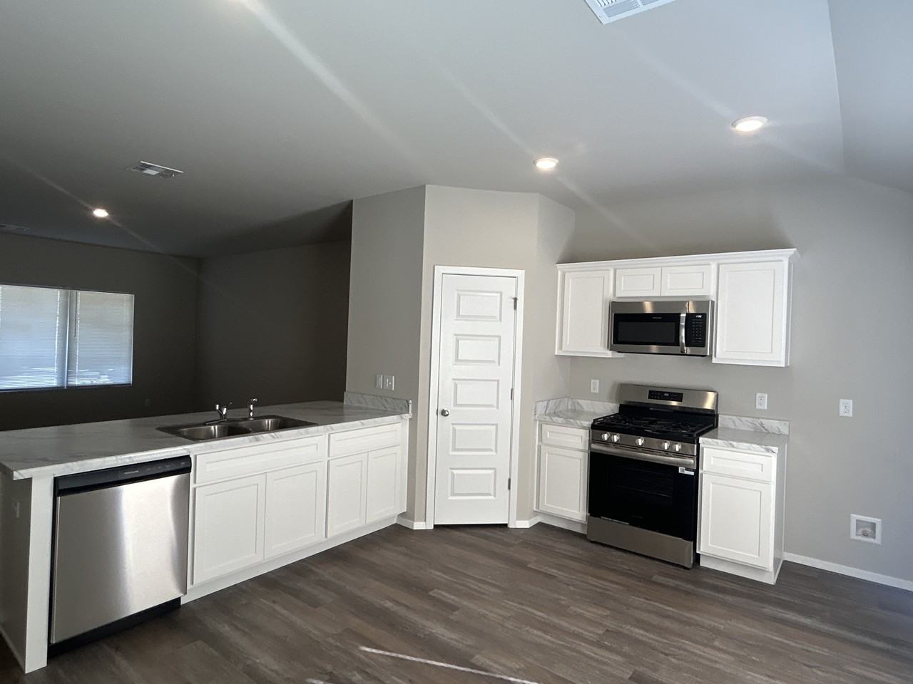 29140 E 79th Pl S - Photo 6 of 17