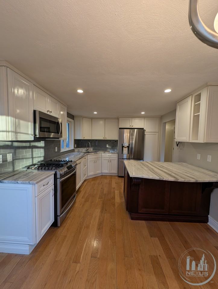 41 Burning Tree Rd - Photo 6 of 40