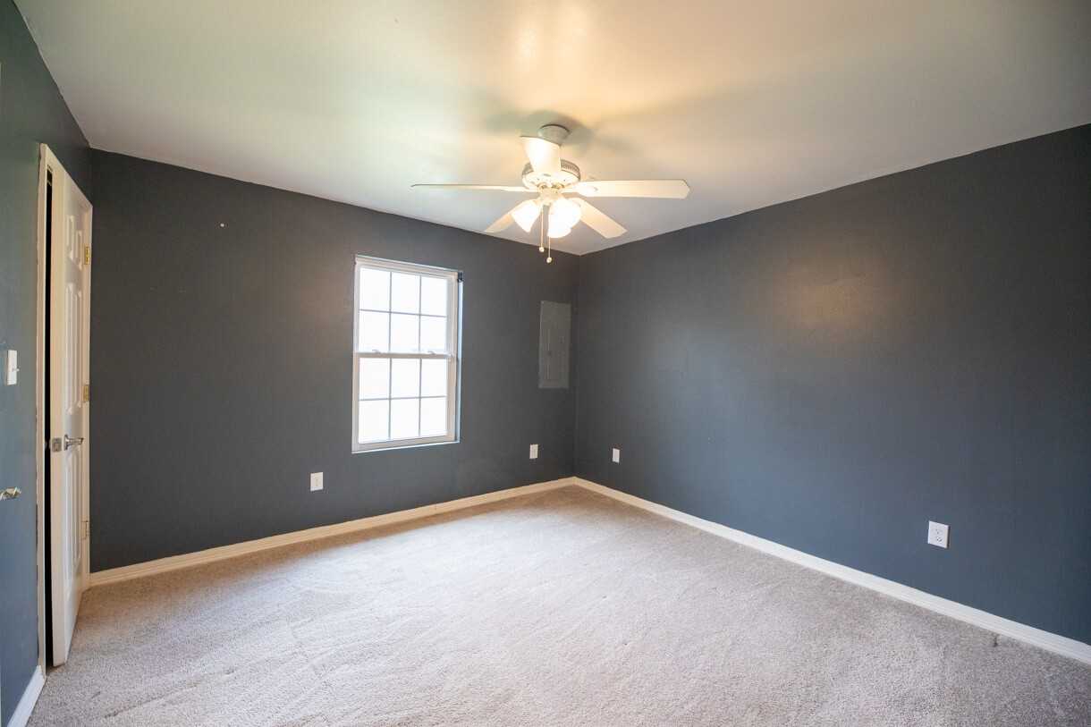 2505 Donnelly Rd - Photo 7 of 9