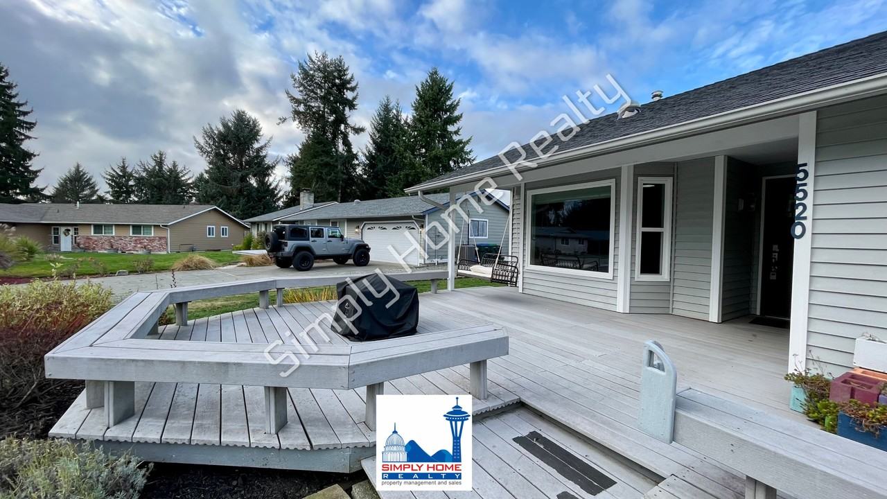 5520 61st Ave Se - Photo 6 of 27