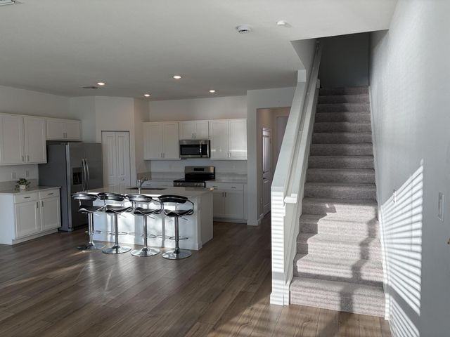 4181 Lagoon Shore Drive - Photo 3 of 7