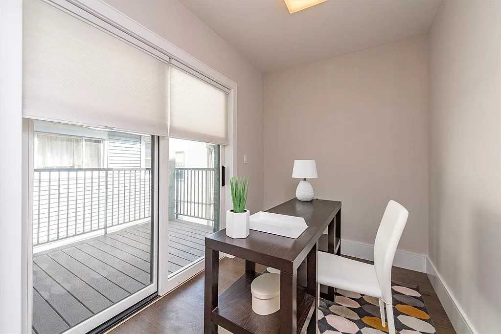 214 Market St #203D - Photo 3 of 17