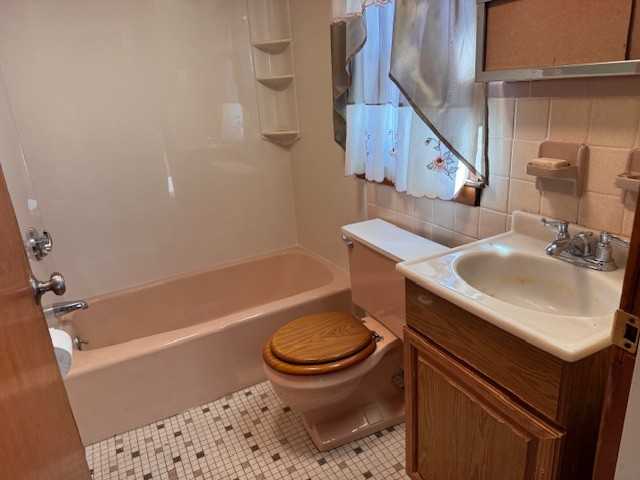 24 Sammett St #2 - Photo 7 of 16