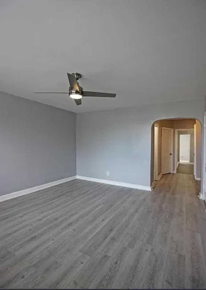 3301 D Street SE - Photo 2 of 10