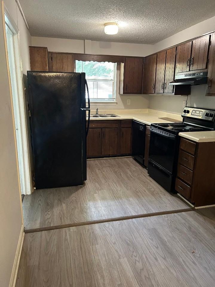 176-178 Will Street - Photo 2 of 5