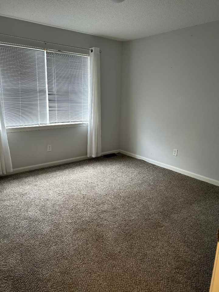 176-178 Will Street - Photo 4 of 5