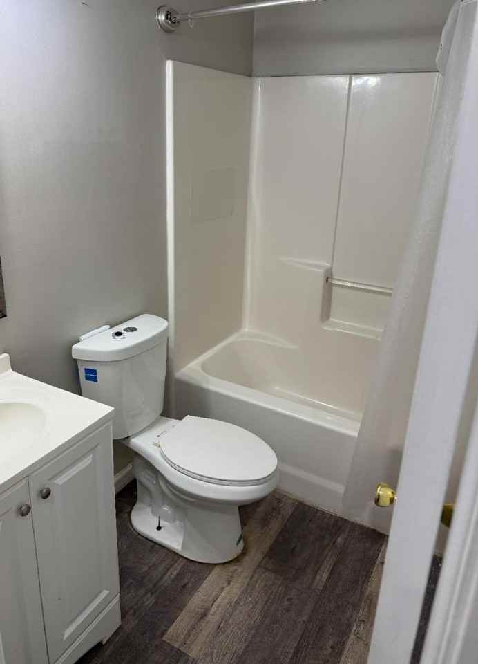 573 Elrod Ave - Photo 7 of 9