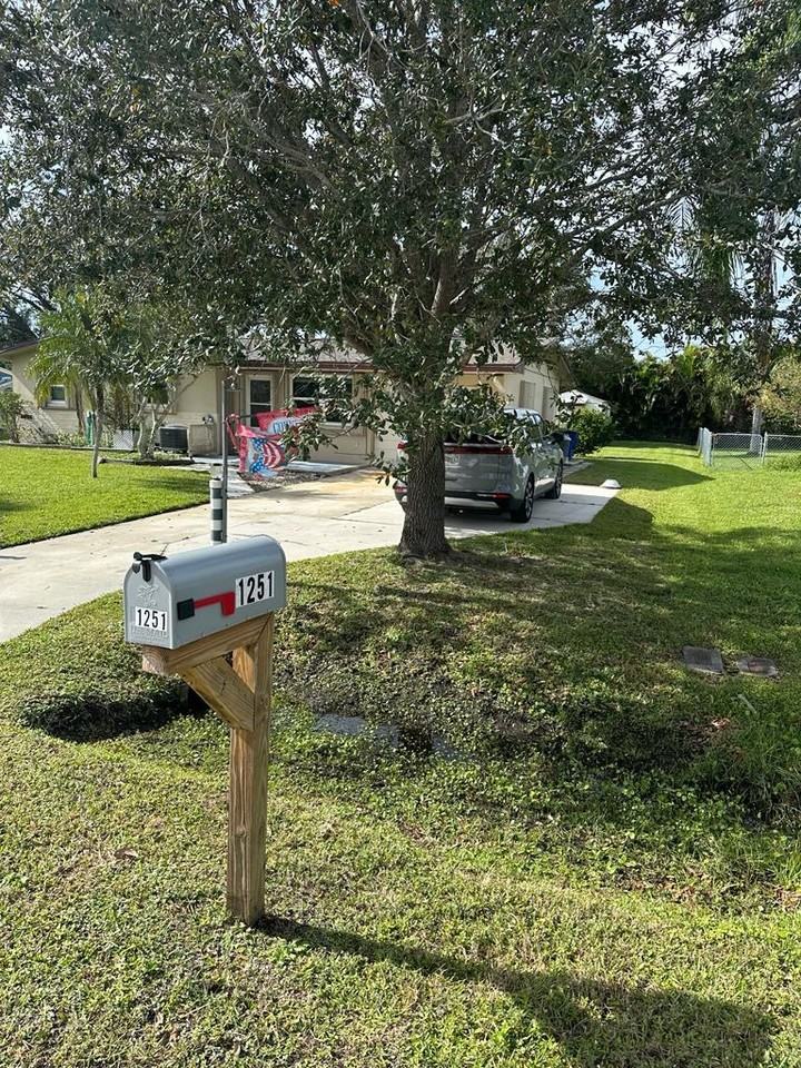 1251 Forsyth Drive - Photo 2 of 20