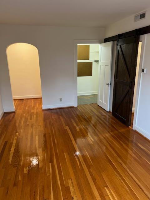 1316 Morten St - Photo 6 of 10