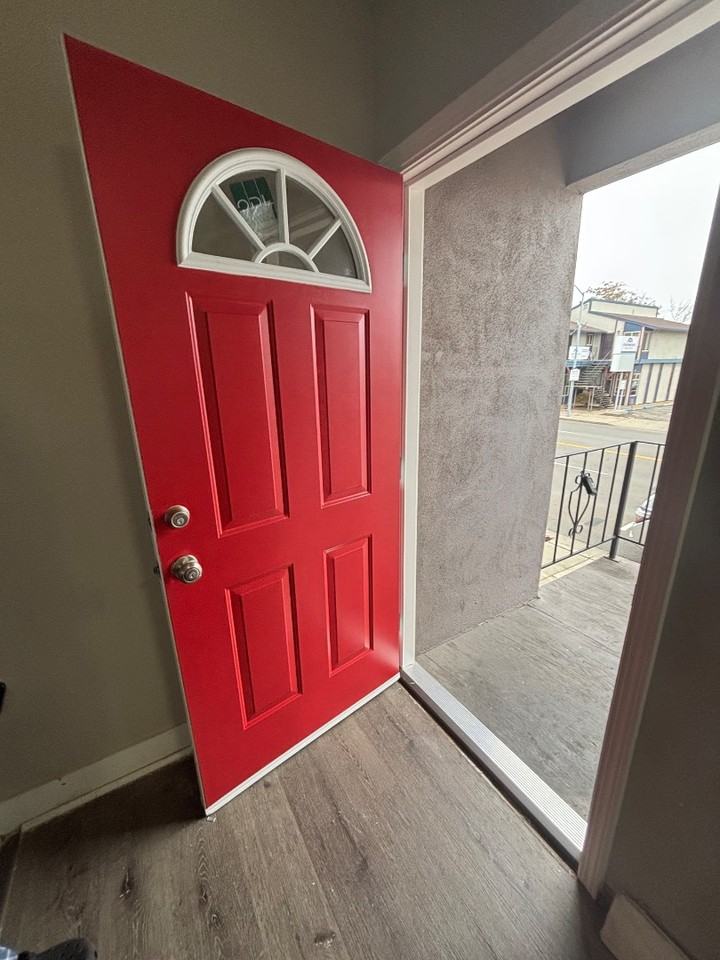 616 B Street - Photo 5 of 8