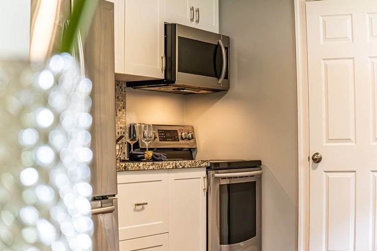 741 Maryland Ave - Photo 4 of 19