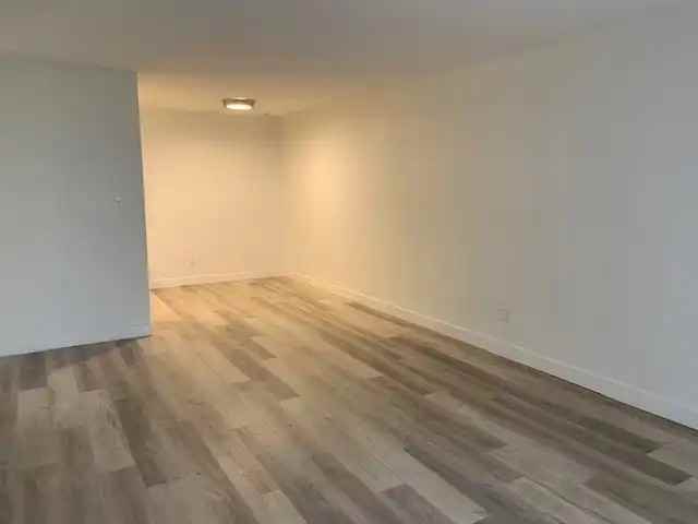 136 West 5th Street - Photo 7 of 13