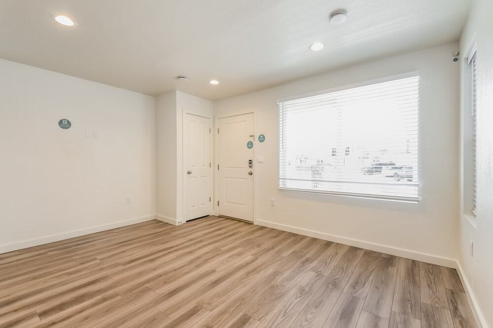 4735 Tower Dr - Photo 4 of 17