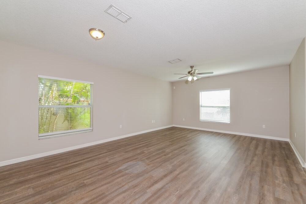 1004 Seminole Sky Drive - Photo 4 of 17