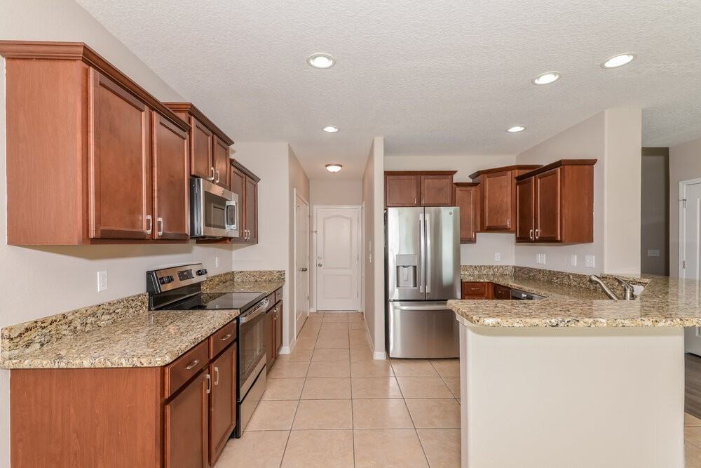 1004 Seminole Sky Drive - Photo 7 of 17