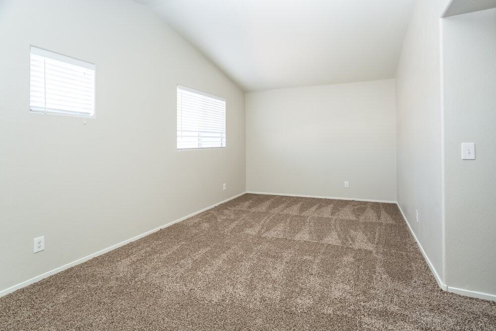 2331 Catskill Ct - Photo 3 of 15