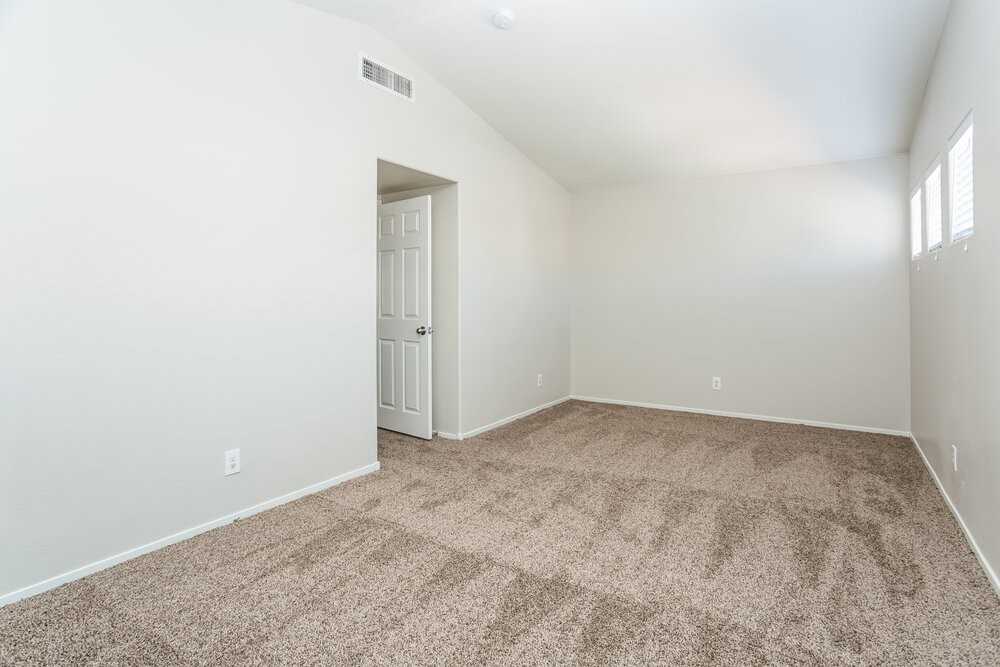 2331 Catskill Ct - Photo 4 of 15