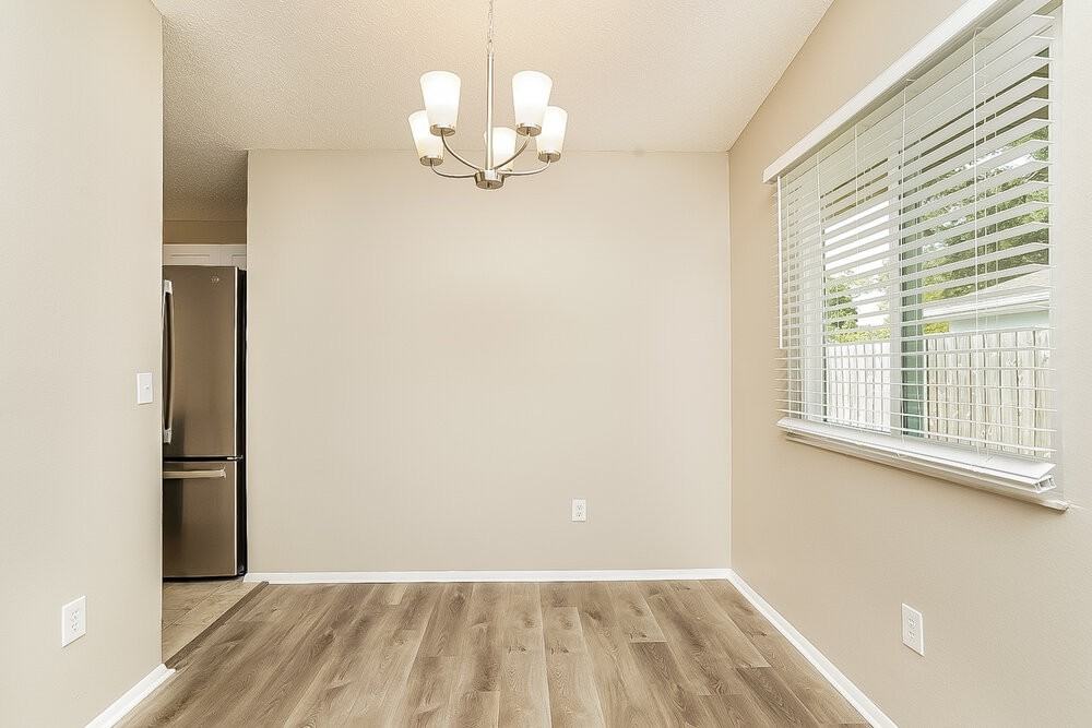 633 Timber Bay Cir W - Photo 5 of 16