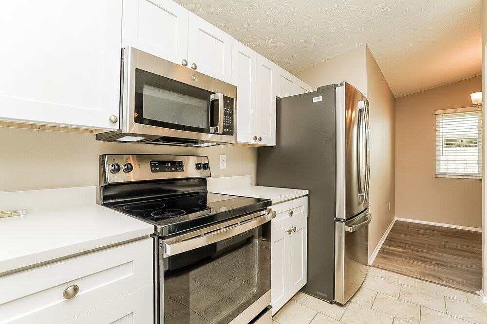 633 Timber Bay Cir W - Photo 7 of 16