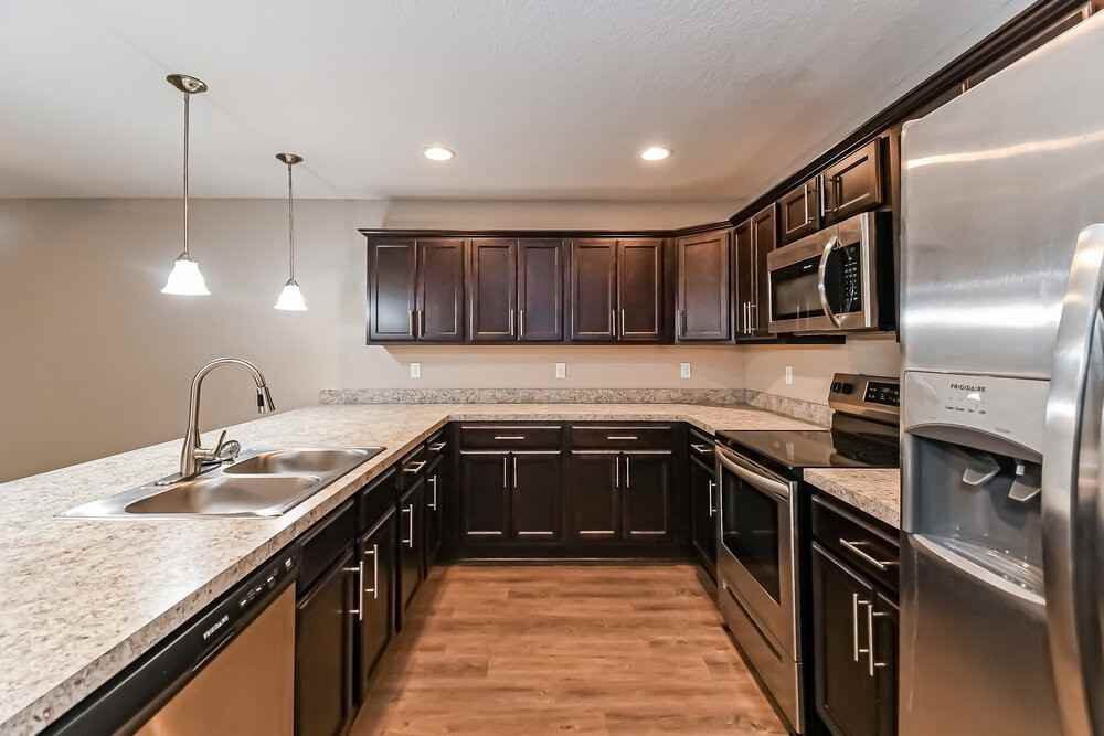 1319 Sarahs Landing Dr - Photo 7 of 16