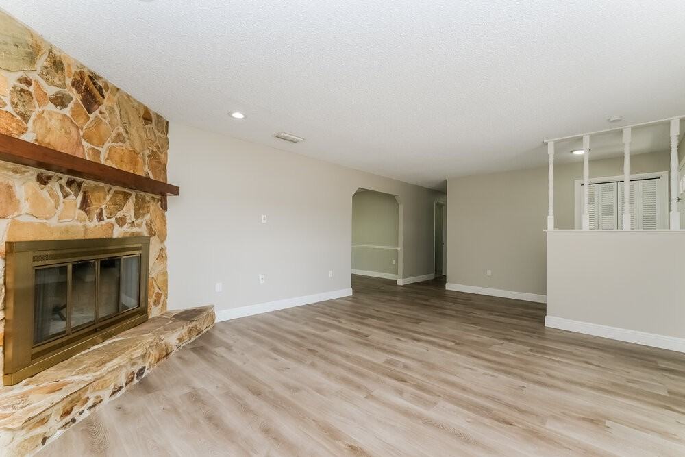 7219 Brown Fox Run - Photo 3 of 16