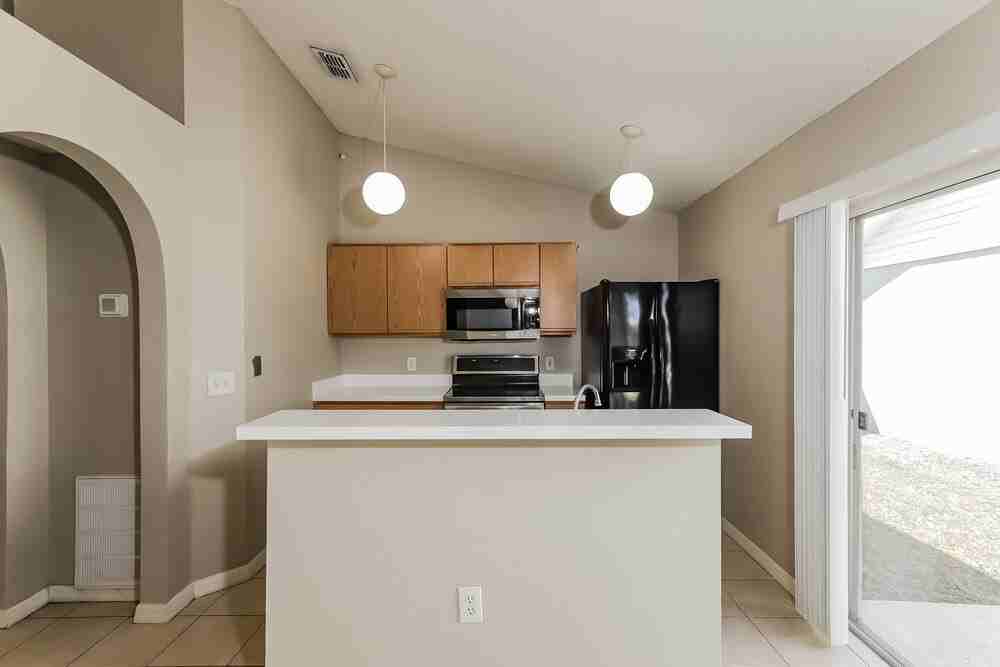 10555 Opus Dr - Photo 6 of 16