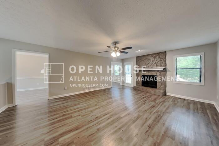 4730 Spring Gate Dr - Photo 5 of 23